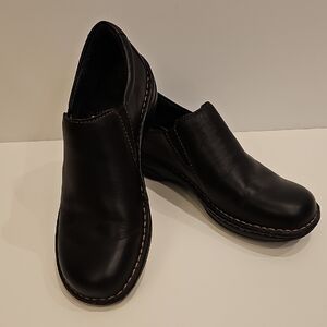 Born Women's Black Leather Loafer Size 7